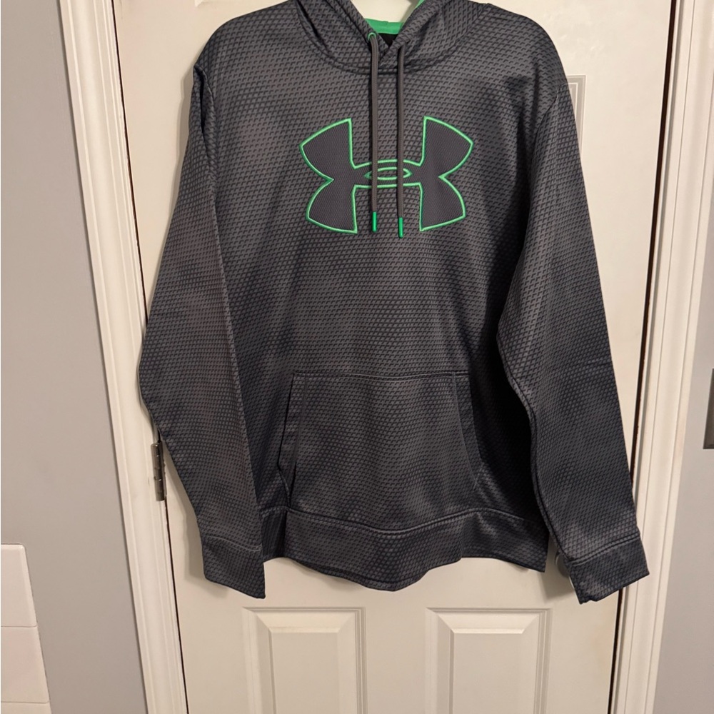 Under Armour hoodie, Men’s XL
